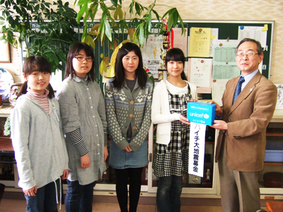 （左から）室井さん、坂本さん、遠藤さん、小泉さん、菅田担当